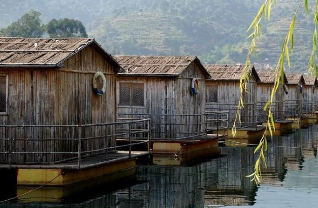 各种小型水上木屋别墅度假村装修效果图-齐装